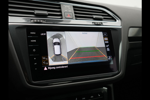 Volkswagen Tiguan 1.4 TSI eHybrid Life PHEV 245pk Dealer O.H. | SOH 97,6% | Trekhaak Af Fabriek | Adaptive Cruise | 360 Camera | IQ Light | Stoelen & Stuur Verwarmd | Keyless | BLIS | Apple Carplay | Navigatie | DAB | Plug In Hybrid |