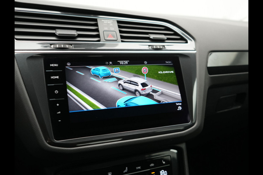 Volkswagen Tiguan 1.4 TSI eHybrid Life PHEV 245pk Dealer O.H. | SOH 97,6% | Trekhaak Af Fabriek | Adaptive Cruise | 360 Camera | IQ Light | Stoelen & Stuur Verwarmd | Keyless | BLIS | Apple Carplay | Navigatie | DAB | Plug In Hybrid |