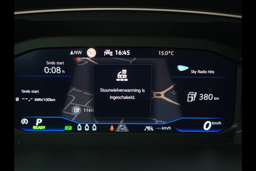 Volkswagen Tiguan 1.4 TSI eHybrid Life PHEV 245pk Dealer O.H. | SOH 97,6% | Trekhaak Af Fabriek | Adaptive Cruise | 360 Camera | IQ Light | Stoelen & Stuur Verwarmd | Keyless | BLIS | Apple Carplay | Navigatie | DAB | Plug In Hybrid |