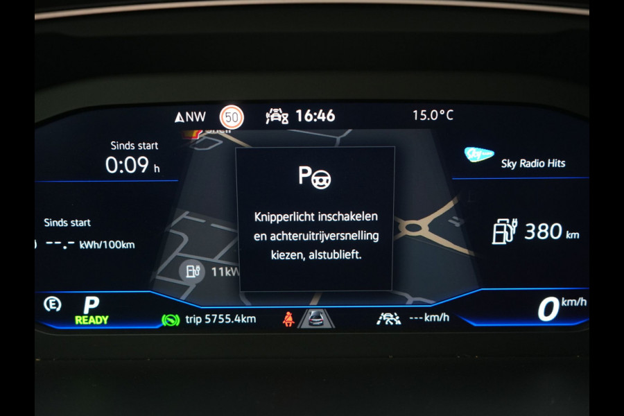 Volkswagen Tiguan 1.4 TSI eHybrid Life PHEV 245pk Dealer O.H. | SOH 97,6% | Trekhaak Af Fabriek | Adaptive Cruise | 360 Camera | IQ Light | Stoelen & Stuur Verwarmd | Keyless | BLIS | Apple Carplay | Navigatie | DAB | Plug In Hybrid |