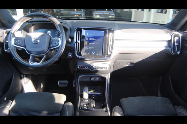 Volvo XC40 2.0 T4 AWD R-Design | H/K | Elec trekhaak | Carplay |