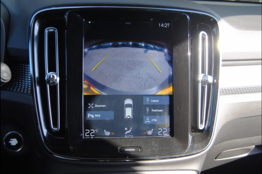 Volvo XC40 2.0 T4 AWD R-Design | H/K | Elec trekhaak | Carplay |