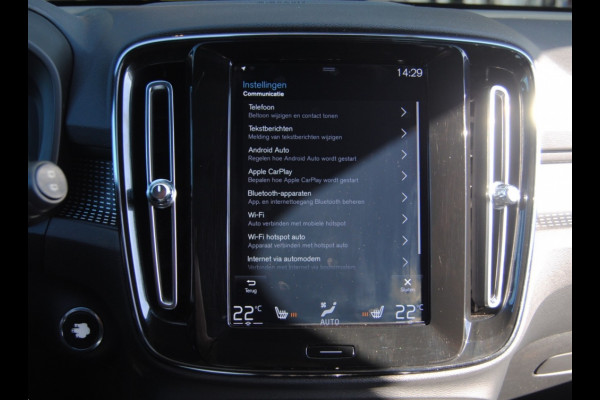 Volvo XC40 2.0 T4 AWD R-Design | H/K | Elec trekhaak | Carplay |