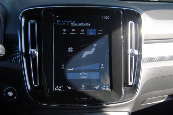 Volvo XC40 2.0 T4 AWD R-Design | H/K | Elec trekhaak | Carplay |