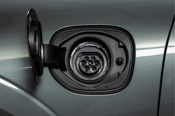 Volvo XC60 2.0 T6 Plug-in hybrid AWD Ultra Dark | Forest Lake | Adapt. Cruise | Stoel + Stuurverw. |  | 360 Camera | NAV + Carplay/Android | Elek. Klep | LM 21" | 1267