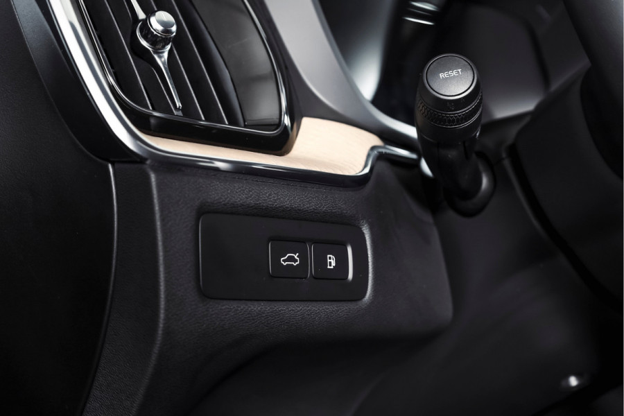 Volvo XC60 2.0 T6 Plug-in hybrid AWD Ultra Dark | Forest Lake | Adapt. Cruise | Stoel + Stuurverw. |  | 360 Camera | NAV + Carplay/Android | Elek. Klep | LM 21" | 1267