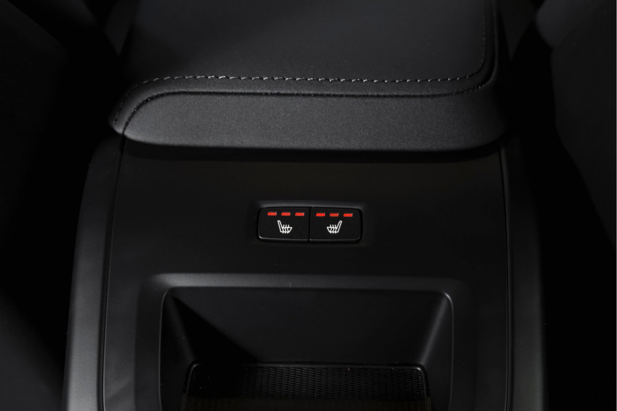 Volvo XC60 2.0 T6 Plug-in hybrid AWD Ultra Dark | Forest Lake | Adapt. Cruise | Stoel + Stuurverw. |  | 360 Camera | NAV + Carplay/Android | Elek. Klep | LM 21" | 1267