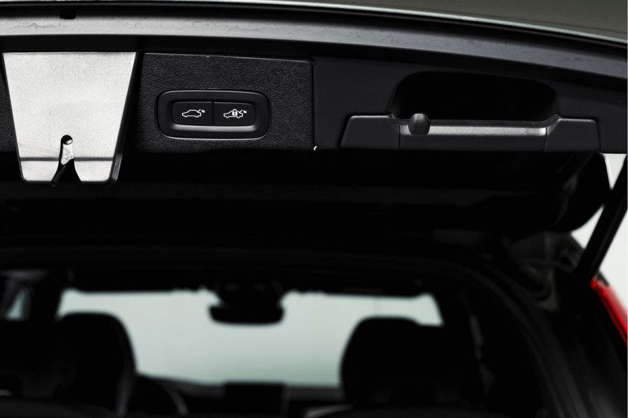 Volvo XC60 2.0 T6 Plug-in hybrid AWD Ultra Dark | Forest Lake | Adapt. Cruise | Stoel + Stuurverw. |  | 360 Camera | NAV + Carplay/Android | Elek. Klep | LM 21" | 1267