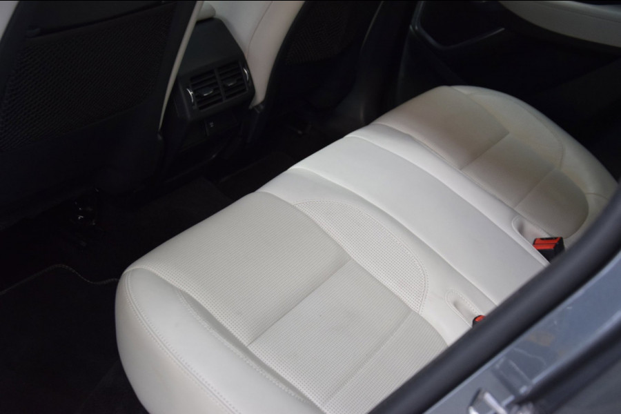 Jaguar E-Pace 2.0 D240 AWD R-Dynamic HSE Panoramadak|Leder|ACC|Dealer Onderhouden
