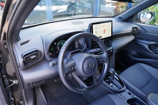 Toyota Yaris Cross 1.5 Hybrid 115 Dynamic | Prijs rijklaar incl. fabrieksgarantie | 17" lmv Clima Camera Stoel/Stuurverw