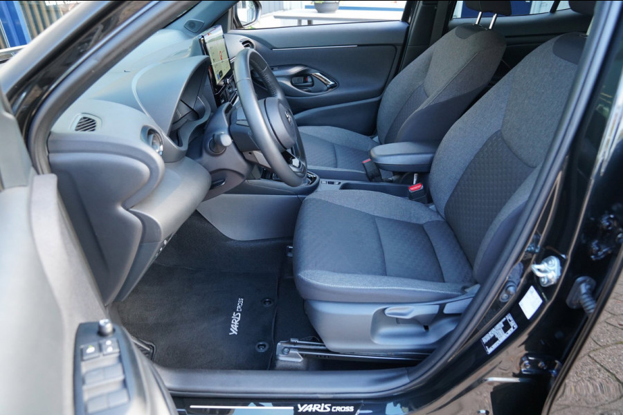 Toyota Yaris Cross 1.5 Hybrid 115 Dynamic | Prijs rijklaar incl. fabrieksgarantie | 17" lmv Clima Camera Stoel/Stuurverw