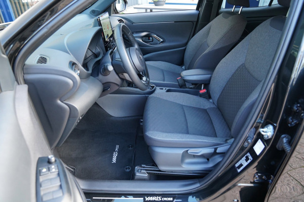 Toyota Yaris Cross 1.5 Hybrid 115 Dynamic | Prijs rijklaar incl. fabrieksgarantie | 17" lmv Clima Camera Stoel/Stuurverw