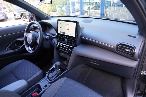 Toyota Yaris Cross 1.5 Hybrid 115 Dynamic | Prijs rijklaar incl. fabrieksgarantie | 17" lmv Clima Camera Stoel/Stuurverw