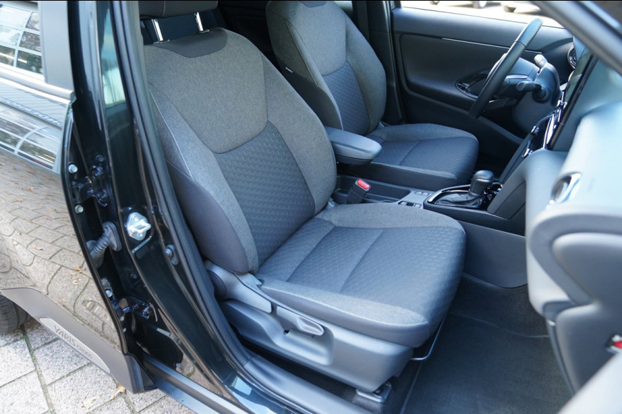 Toyota Yaris Cross 1.5 Hybrid 115 Dynamic | Prijs rijklaar incl. fabrieksgarantie | 17" lmv Clima Camera Stoel/Stuurverw