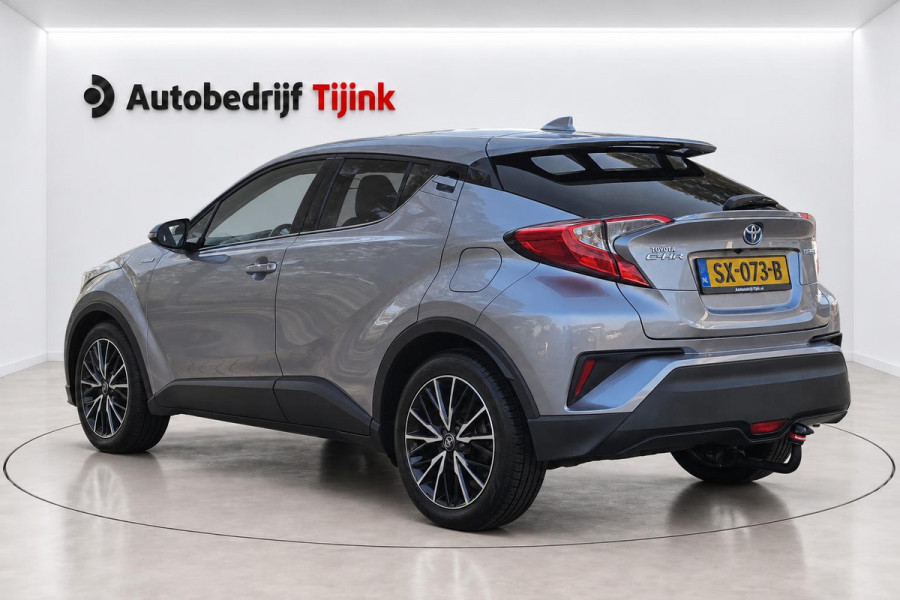 Toyota C-HR 1.8 Hybrid Dynamic | LED | Trekhaak | Camera | Stoelverwarming | All-seasons | Navi | Keyless |