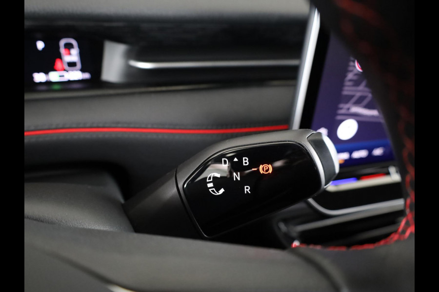 Volkswagen ID.7 Tourer GTX 86 kWh SOH 95 % | 340 PK 4 Motion | Martix koplampen | Headup display | Electrisch verstelbare massage stoelen | 360 graden camera |