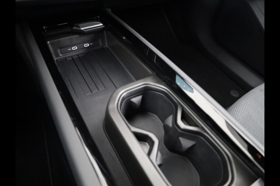Volkswagen ID.7 Tourer GTX 86 kWh SOH 95 % | 340 PK 4 Motion | Martix koplampen | Headup display | Electrisch verstelbare massage stoelen | 360 graden camera |