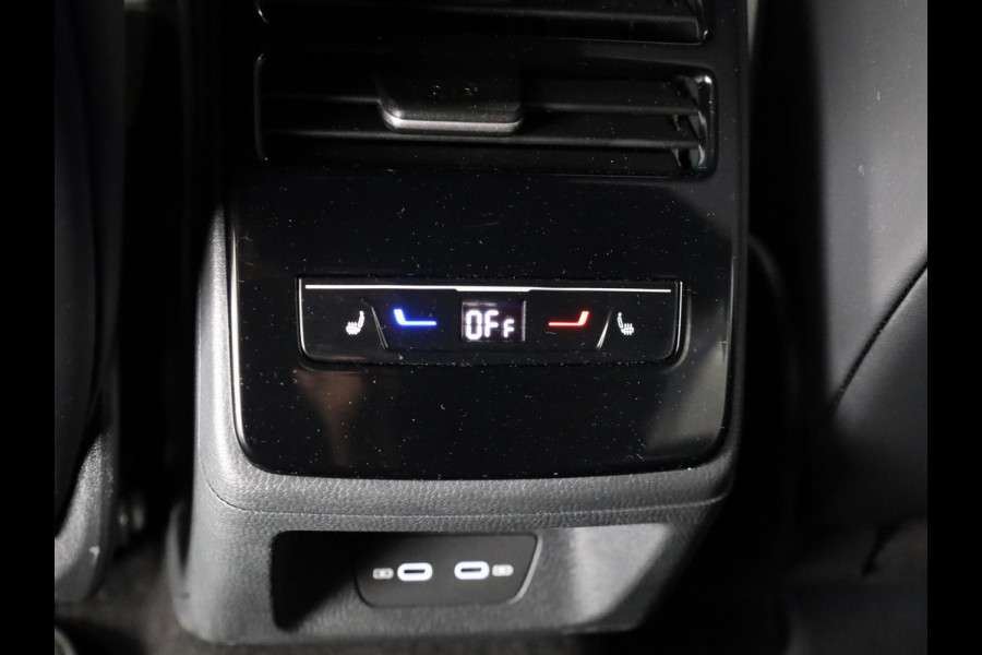Volkswagen ID.7 Tourer GTX 86 kWh SOH 95 % | 340 PK 4 Motion | Martix koplampen | Headup display | Electrisch verstelbare massage stoelen | 360 graden camera |