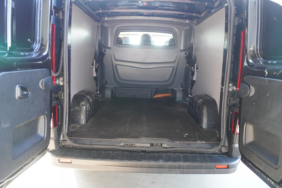 Renault Trafic 1.6 dCi T29 L2H1 125PK Dubbelcabine Work Edition nr. V174 | Airco | Cruise | Navi