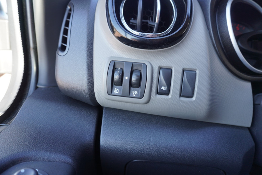 Renault Trafic 1.6 dCi T29 L2H1 125PK Dubbelcabine Work Edition nr. V174 | Airco | Cruise | Navi