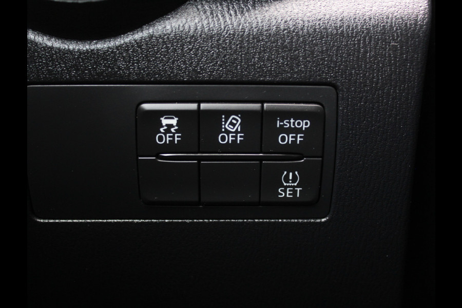 Mazda 2 1.5 Skyactiv-G Luxury CLIMATE | CRUISE | NAVI | LMV16 | DAB | CARPLAY | STOELVERW | PDC | LED