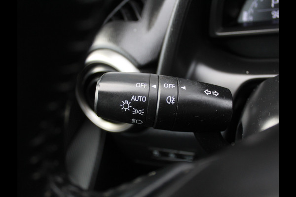 Mazda 2 1.5 Skyactiv-G Luxury CLIMATE | CRUISE | NAVI | LMV16 | DAB | CARPLAY | STOELVERW | PDC | LED
