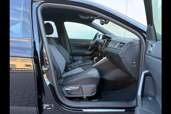 Volkswagen Taigo 110PK TSI Automaat R-Line Business Carplay-android/Camera/Stoelverwarming