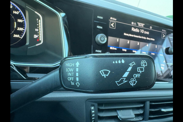 Volkswagen Taigo 110PK TSI Automaat R-Line Business Carplay-android/Camera/Stoelverwarming