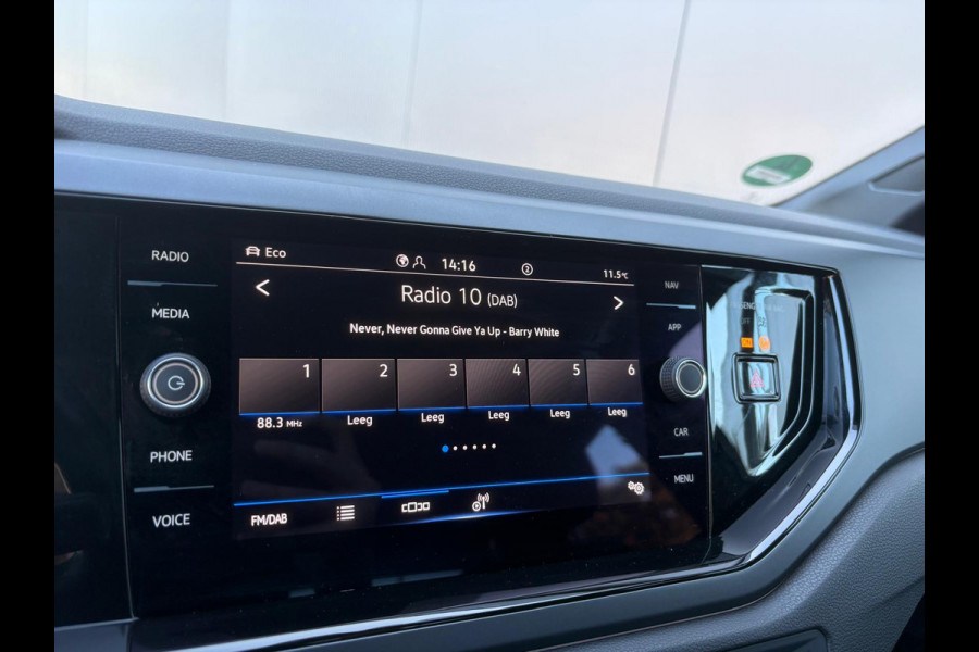 Volkswagen Taigo 110PK TSI Automaat R-Line Business Carplay-android/Camera/Stoelverwarming