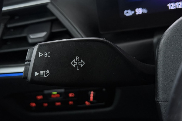 BMW i4 eDrive40 High Executive 84 kWh (PANORAMADAK, STOELVERWARMING, CARPLAY, LED)