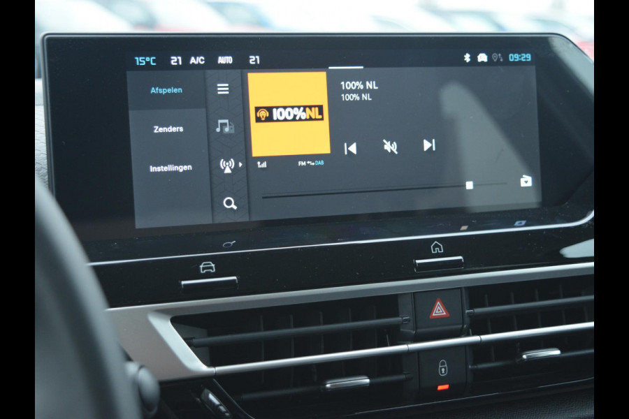 Citroën C4 1.2 Hybrid 145pk Collection Verwarmde voorruit l Navigatie l Apple Carplay/Android Auto l Stoel verwarming l Camera