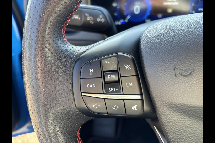 Ford Focus 1.0 EcoBoost Hybrid ST Line X 125pk Trekhaak | Adaptive cruise control | Winter pack | AGR Stoel | Achteruitrijcamera | Rode Remklauwen