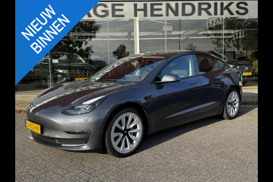 Tesla Model 3 Long Range AWD 75 kWh | SOH: 90,4% | Full Self-Driving Capability Pack | V+A stoel & stuur verwarming |