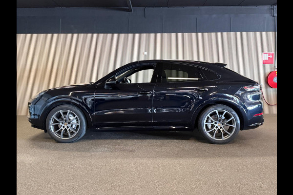 Porsche Cayenne Coupé 3.0 E-Hybrid SPORT DESIGN-LUCHTVERING-PANORAMA-SPORT CHRONO-COMPLEET