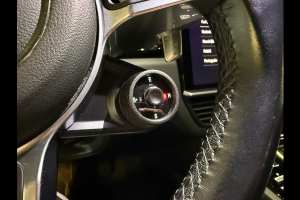 Porsche Cayenne Coupé 3.0 E-Hybrid SPORT DESIGN-LUCHTVERING-PANORAMA-SPORT CHRONO-COMPLEET