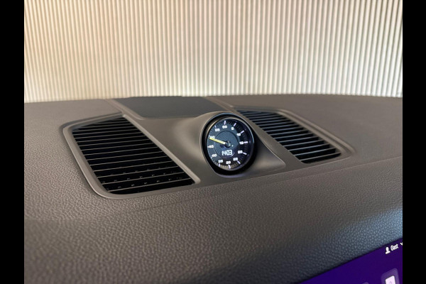 Porsche Cayenne Coupé 3.0 E-Hybrid SPORT DESIGN-LUCHTVERING-PANORAMA-SPORT CHRONO-COMPLEET