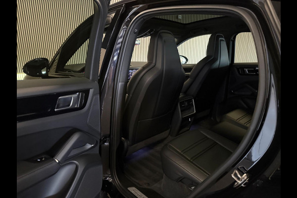 Porsche Cayenne Coupé 3.0 E-Hybrid SPORT DESIGN-LUCHTVERING-PANORAMA-SPORT CHRONO-COMPLEET