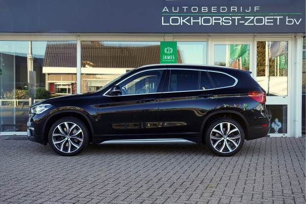 BMW X1 sDrive20i Orange Edition II | Panorama | Trekhaak | ACC | Leer | H/K