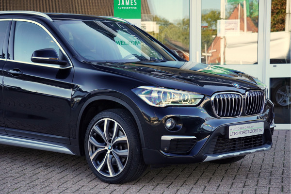 BMW X1 sDrive20i Orange Edition II | Panorama | Trekhaak | ACC | Leer | H/K