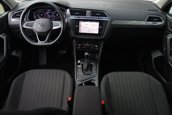 Volkswagen Tiguan Allspace 1.5 TSI ACT / PANODAK / VIRTUAL / ACC / KEYLESS / CAMERA / CARPLAY