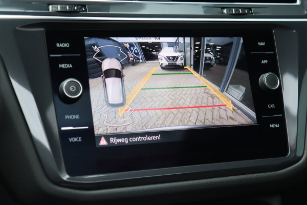 Volkswagen Tiguan Allspace 1.5 TSI ACT / PANODAK / VIRTUAL / ACC / KEYLESS / CAMERA / CARPLAY