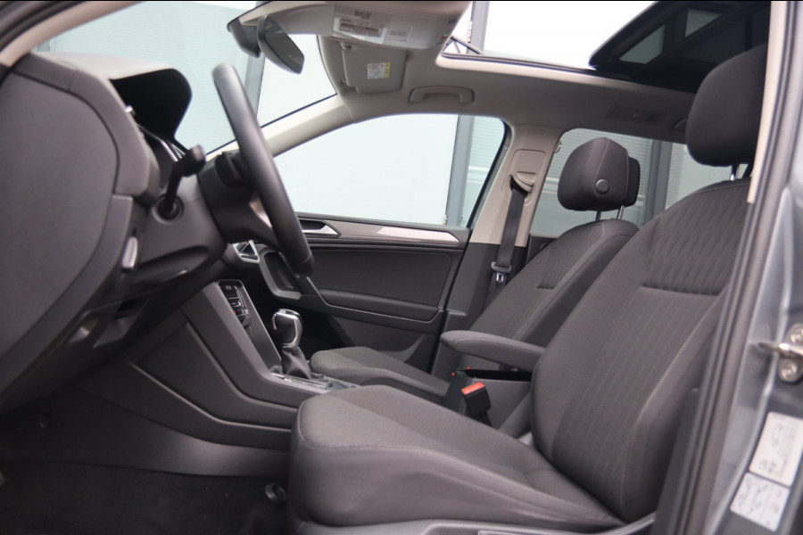 Volkswagen Tiguan Allspace 1.5 TSI ACT / PANODAK / VIRTUAL / ACC / KEYLESS / CAMERA / CARPLAY
