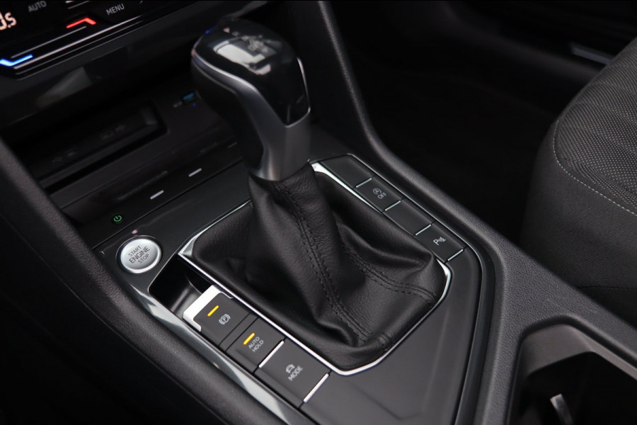 Volkswagen Tiguan Allspace 1.5 TSI ACT / PANODAK / VIRTUAL / ACC / KEYLESS / CAMERA / CARPLAY
