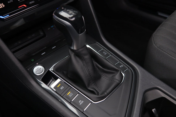Volkswagen Tiguan Allspace 1.5 TSI ACT / PANODAK / VIRTUAL / ACC / KEYLESS / CAMERA / CARPLAY