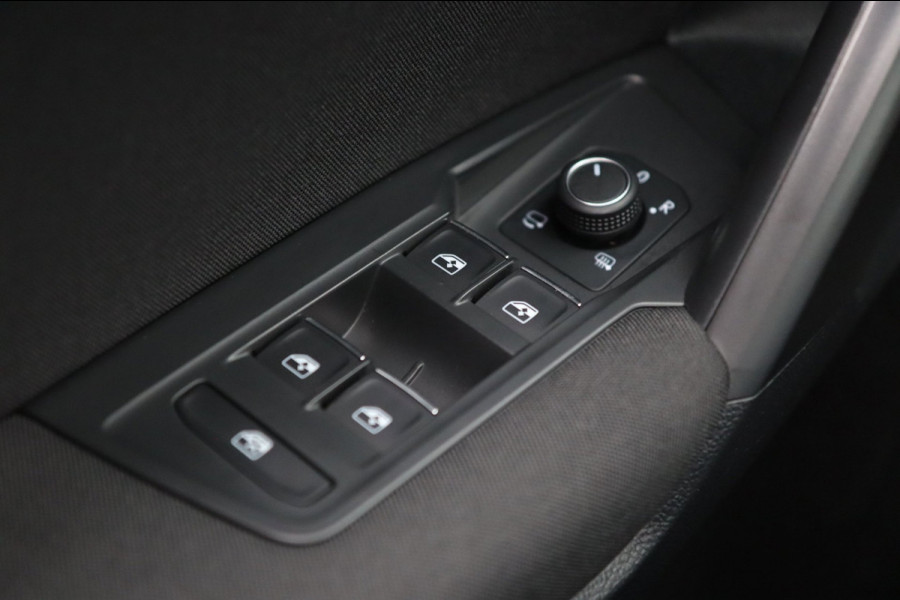 Volkswagen Tiguan Allspace 1.5 TSI ACT / PANODAK / VIRTUAL / ACC / KEYLESS / CAMERA / CARPLAY