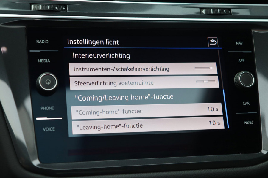 Volkswagen Tiguan Allspace 1.5 TSI ACT / PANODAK / VIRTUAL / ACC / KEYLESS / CAMERA / CARPLAY
