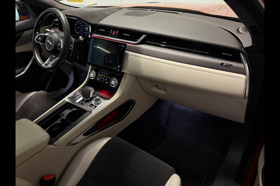 Jaguar F-Pace 5.0 P550 V8 SVR Speciale lak SVO Ultra Metallic Trekhaak Meridian Carbon Pano CameraDealer Onderhouden