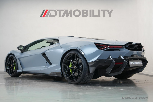 Lamborghini Revuelto | Passenger Display | Carbon Interior