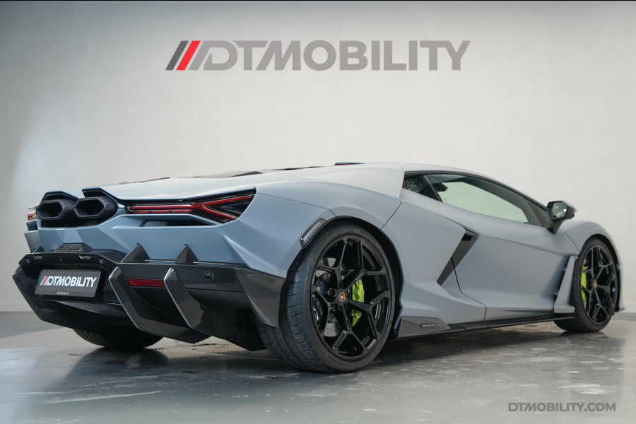 Lamborghini Revuelto | Passenger Display | Carbon Interior