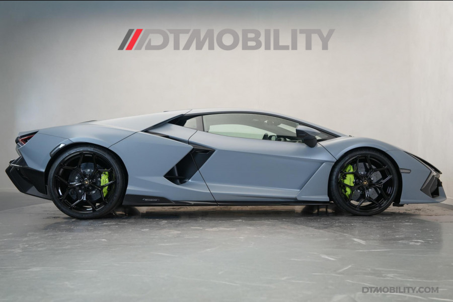 Lamborghini Revuelto | Passenger Display | Carbon Interior